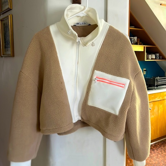 Cropped Jacket - Picture 1 of 1